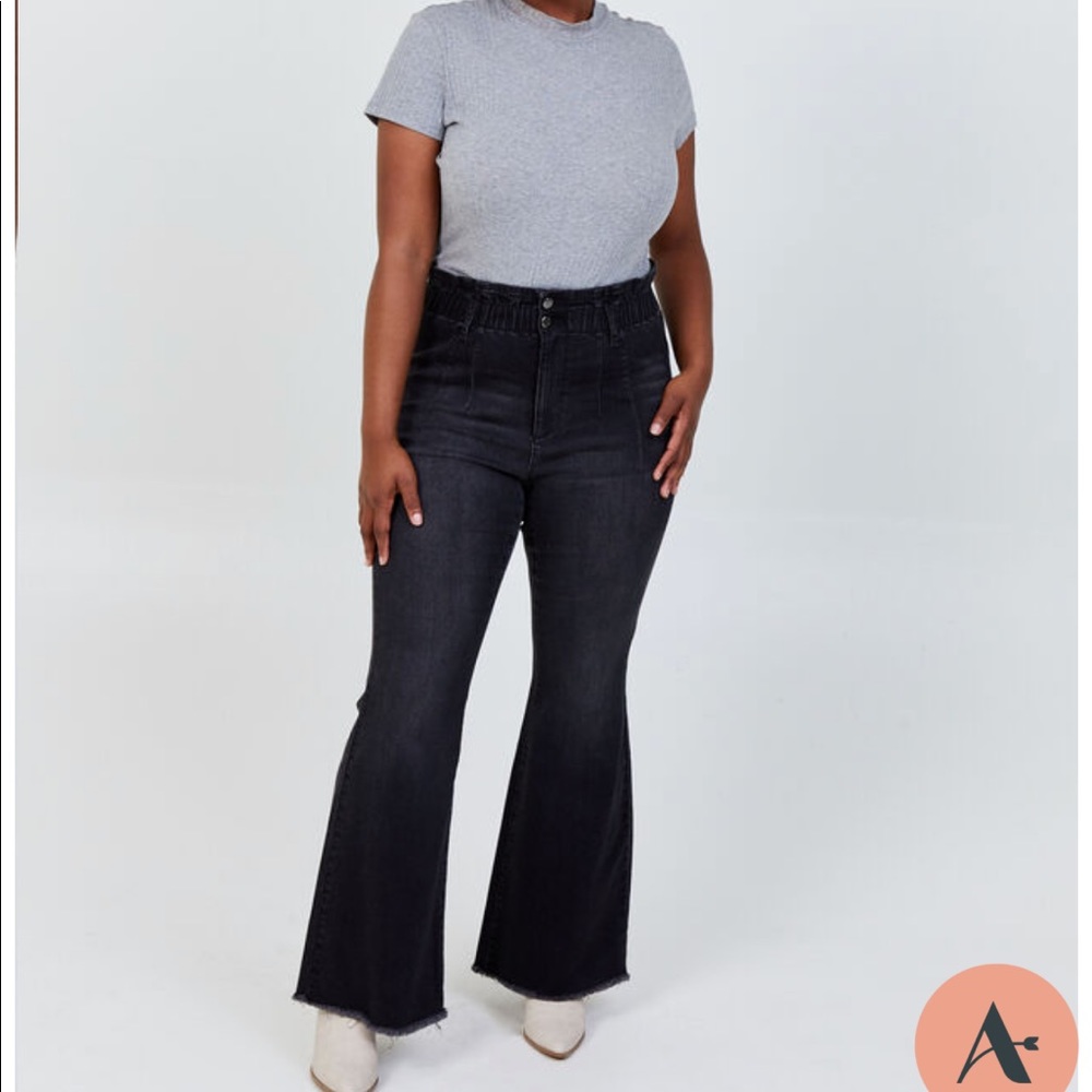 Arula boot cut jeans sz 10
